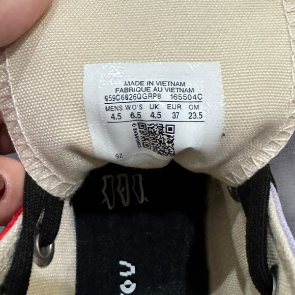 Converse Unisex Brooklyn High-Top Chunk Taylor Sneakers - Picture 10 of 13